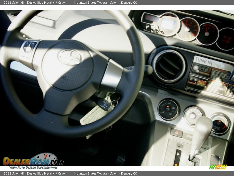 2011 Scion xB Elusive Blue Metallic / Gray Photo #7