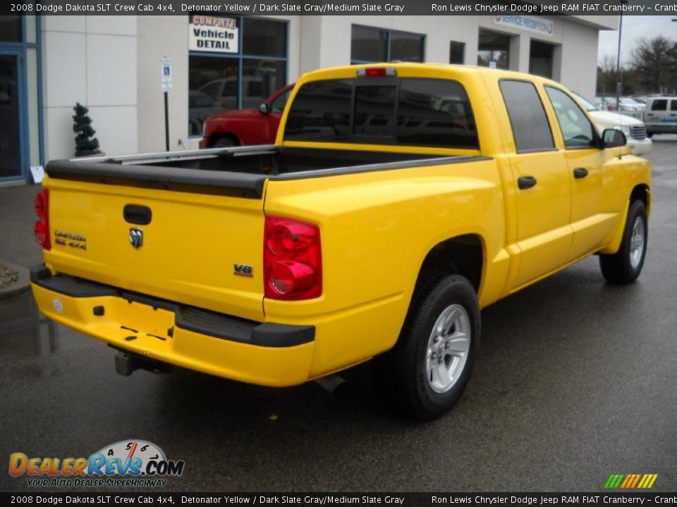 2008 Dodge Dakota SLT Crew Cab 4x4 Detonator Yellow / Dark Slate Gray/Medium Slate Gray Photo #2