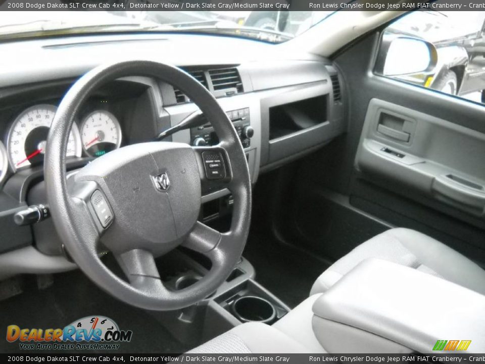 2008 Dodge Dakota SLT Crew Cab 4x4 Detonator Yellow / Dark Slate Gray/Medium Slate Gray Photo #7