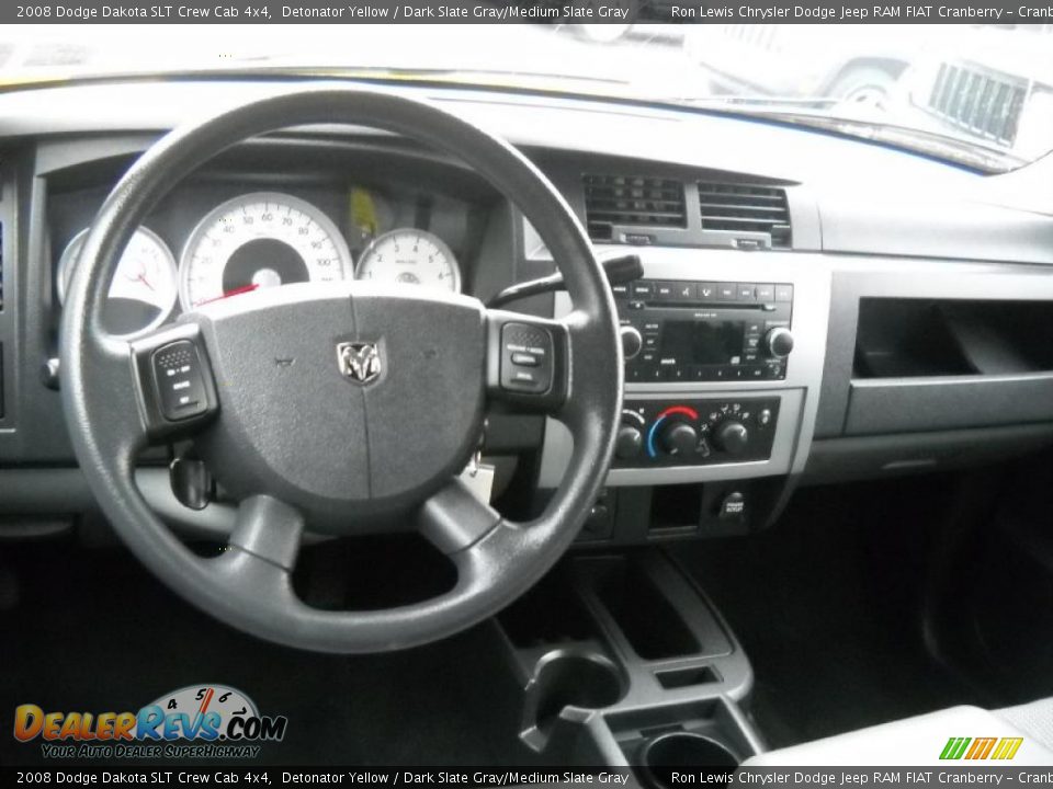 2008 Dodge Dakota SLT Crew Cab 4x4 Detonator Yellow / Dark Slate Gray/Medium Slate Gray Photo #11