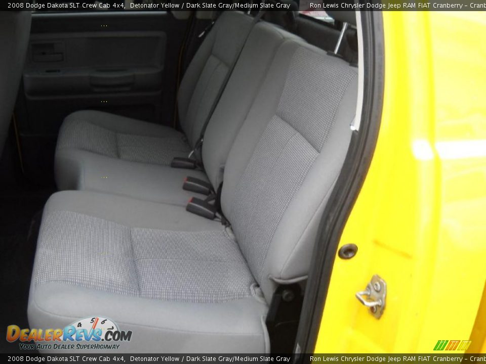 2008 Dodge Dakota SLT Crew Cab 4x4 Detonator Yellow / Dark Slate Gray/Medium Slate Gray Photo #12