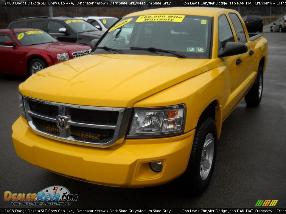 2008 Dodge Dakota SLT Crew Cab 4x4 Detonator Yellow / Dark Slate Gray/Medium Slate Gray Photo #18