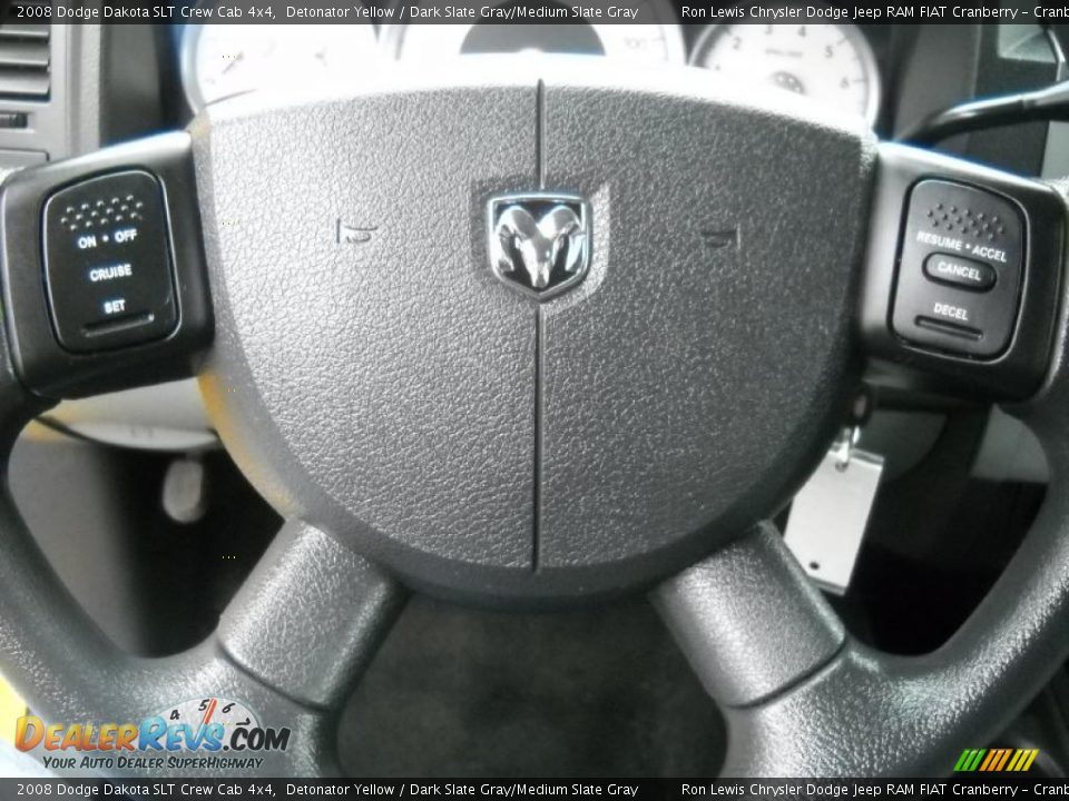 2008 Dodge Dakota SLT Crew Cab 4x4 Detonator Yellow / Dark Slate Gray/Medium Slate Gray Photo #24