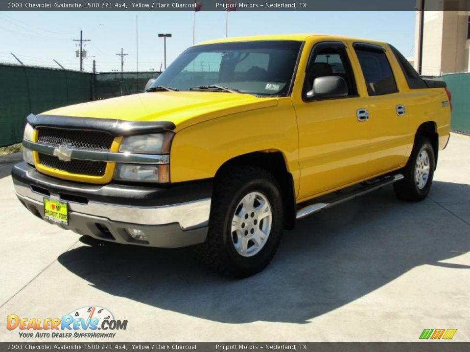 2003 Chevrolet Avalanche 1500 Z71 4x4 Yellow / Dark Charcoal Photo #7