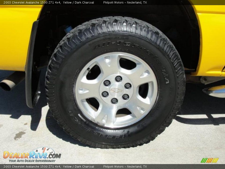 2003 Chevrolet Avalanche 1500 Z71 4x4 Yellow / Dark Charcoal Photo #14