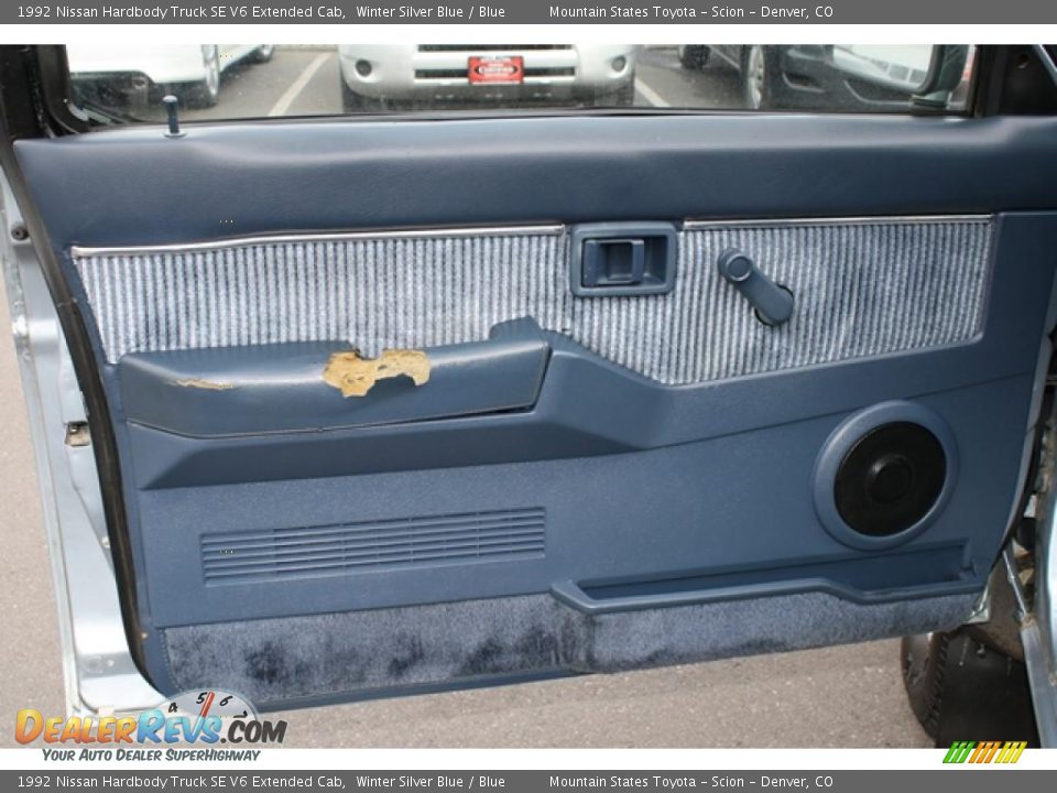 1992 Nissan Hardbody Truck SE V6 Extended Cab Winter Silver Blue / Blue Photo #14