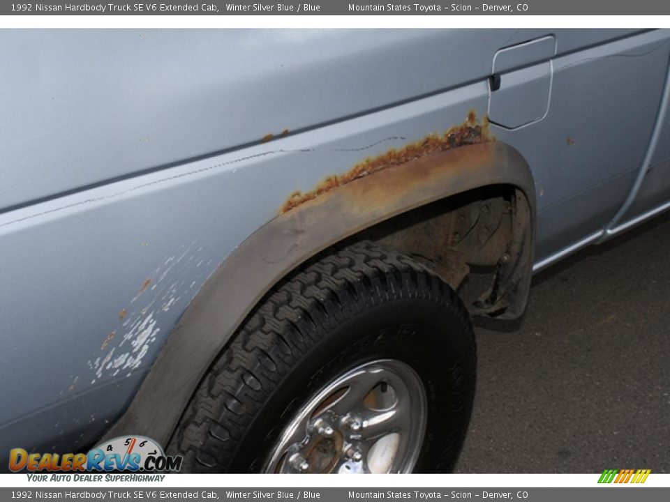 1992 Nissan Hardbody Truck SE V6 Extended Cab Winter Silver Blue / Blue Photo #24