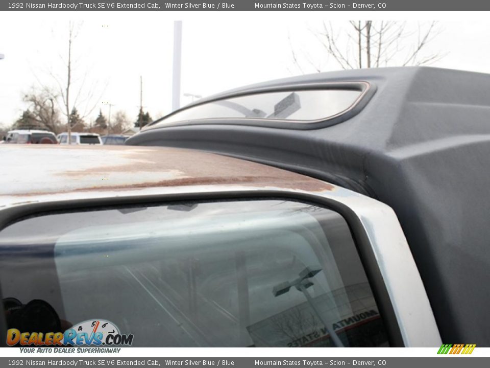 1992 Nissan Hardbody Truck SE V6 Extended Cab Winter Silver Blue / Blue Photo #28