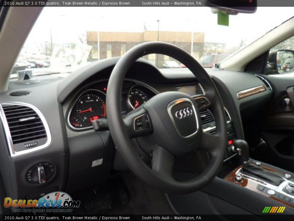 2010 Audi Q7 3.0 TDI quattro Steering Wheel Photo #11