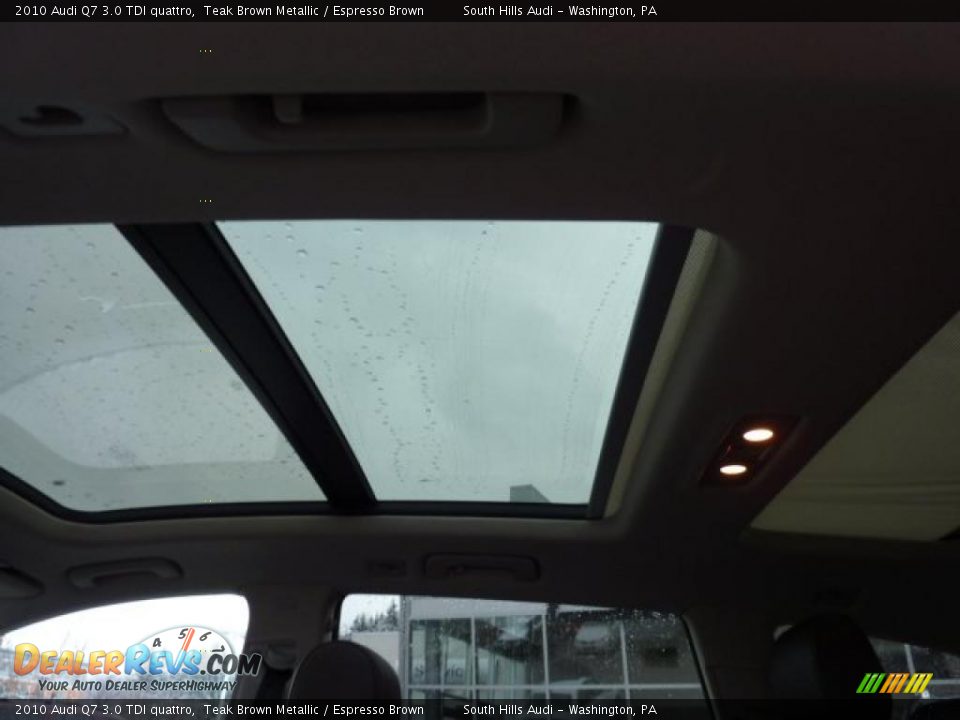 Sunroof of 2010 Audi Q7 3.0 TDI quattro Photo #13