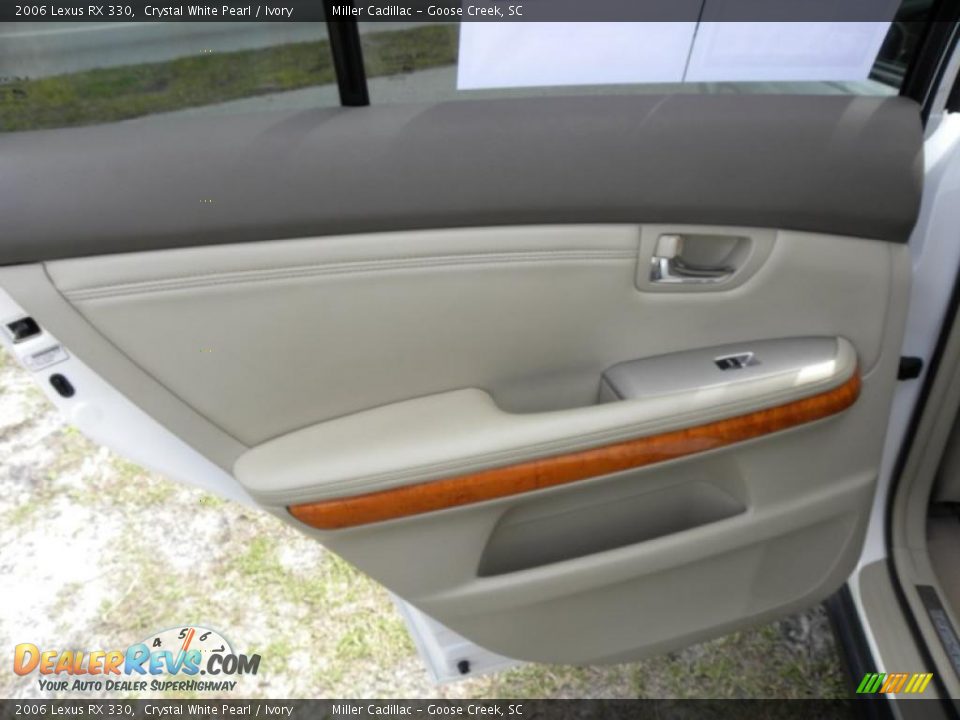 Door Panel of 2006 Lexus RX 330 Photo #8