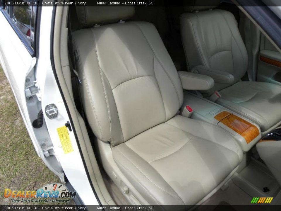 Ivory Interior - 2006 Lexus RX 330 Photo #9