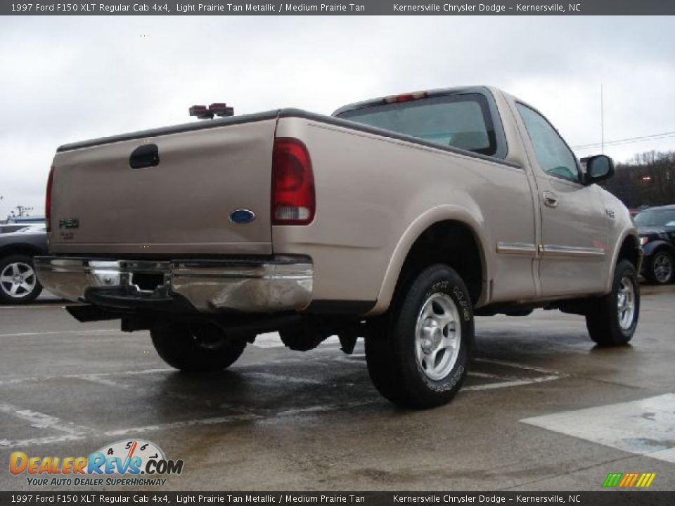 1997 Ford F150 XLT Regular Cab 4x4 Light Prairie Tan Metallic / Medium Prairie Tan Photo #3