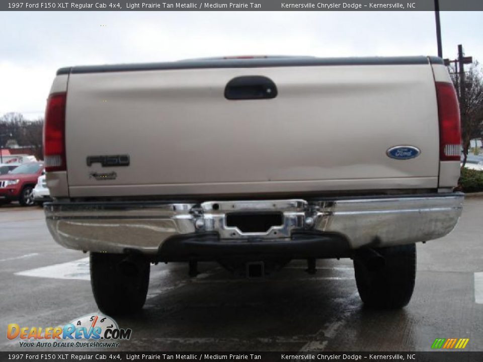 1997 Ford F150 XLT Regular Cab 4x4 Light Prairie Tan Metallic / Medium Prairie Tan Photo #4