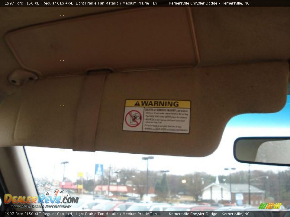 1997 Ford F150 XLT Regular Cab 4x4 Light Prairie Tan Metallic / Medium Prairie Tan Photo #15