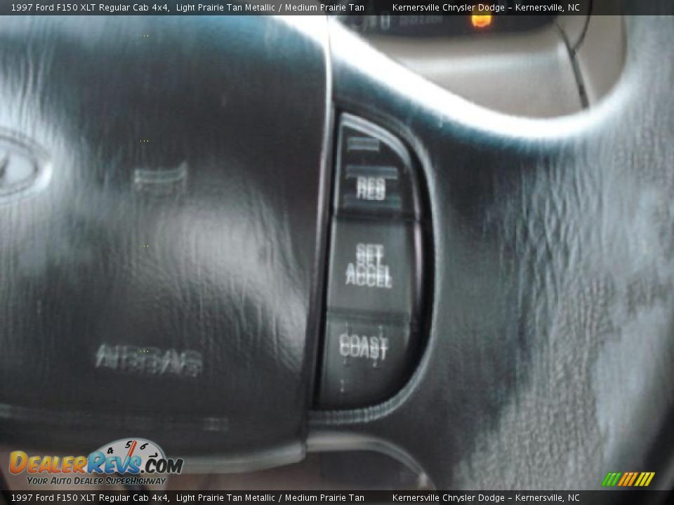 1997 Ford F150 XLT Regular Cab 4x4 Light Prairie Tan Metallic / Medium Prairie Tan Photo #21