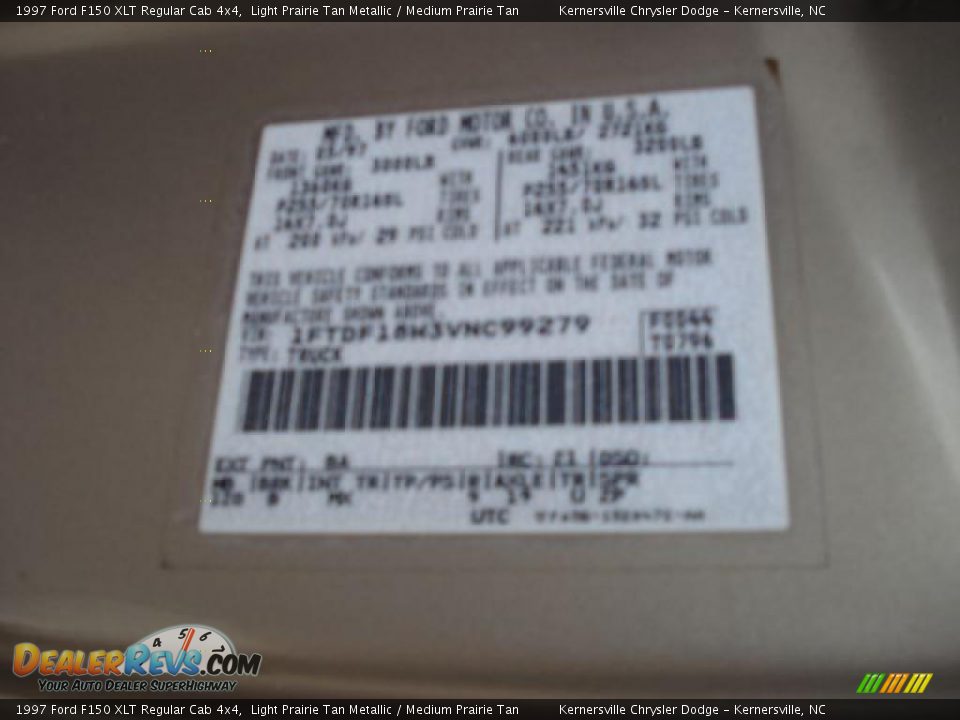 1997 Ford F150 XLT Regular Cab 4x4 Light Prairie Tan Metallic / Medium Prairie Tan Photo #33