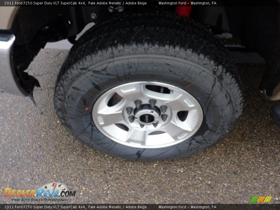 2011 Ford F250 Super Duty XLT SuperCab 4x4 Pale Adobe Metallic / Adobe Beige Photo #9