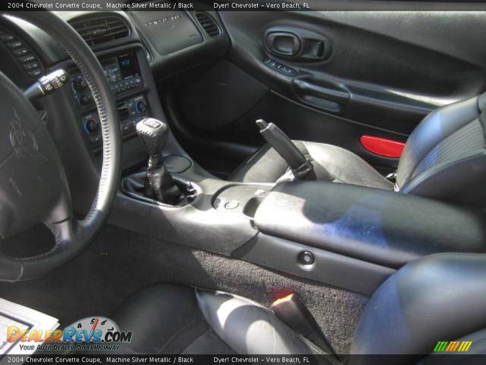 2004 Chevrolet Corvette Coupe Machine Silver Metallic / Black Photo #8