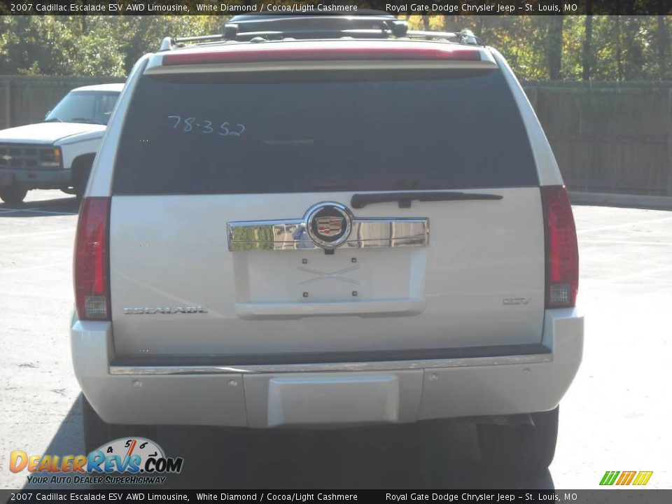 2007 Cadillac Escalade ESV AWD Limousine White Diamond / Cocoa/Light Cashmere Photo #4