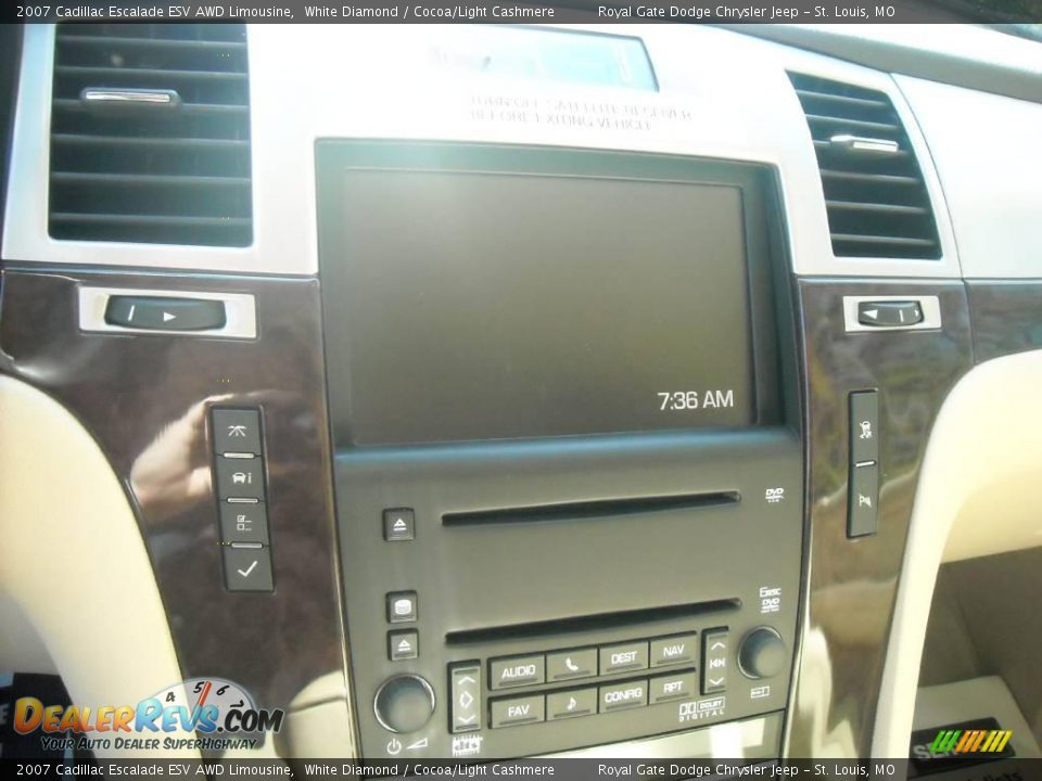 Controls of 2007 Cadillac Escalade ESV AWD Limousine Photo #31
