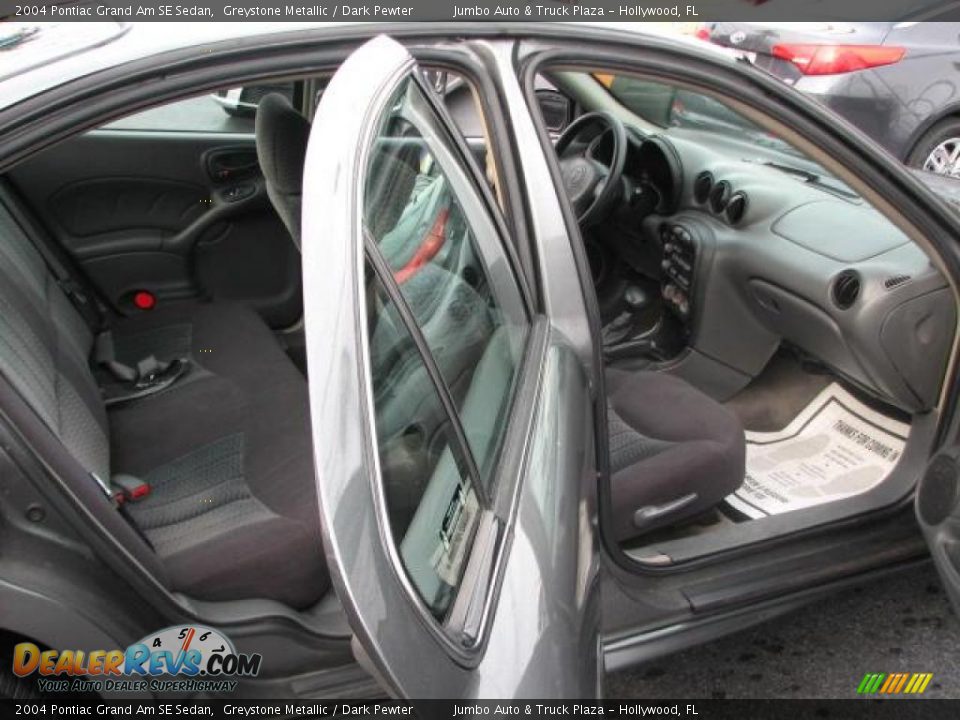 2004 Pontiac Grand Am SE Sedan Greystone Metallic / Dark Pewter Photo #12
