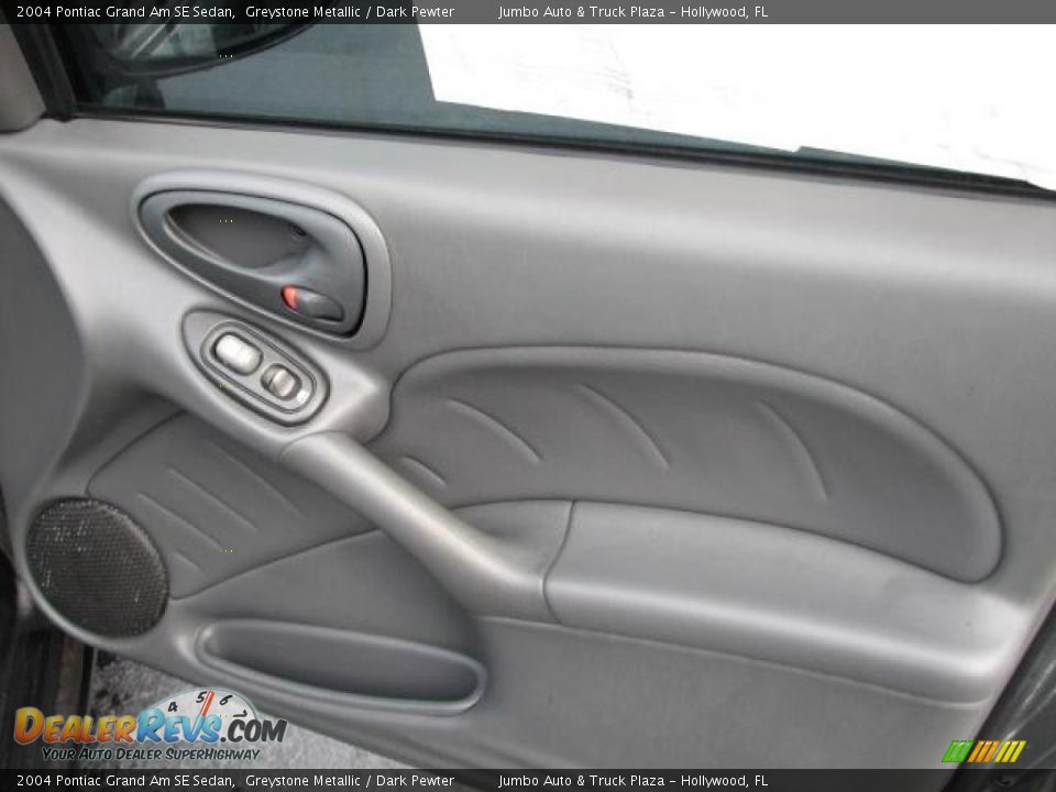 2004 Pontiac Grand Am SE Sedan Greystone Metallic / Dark Pewter Photo #15