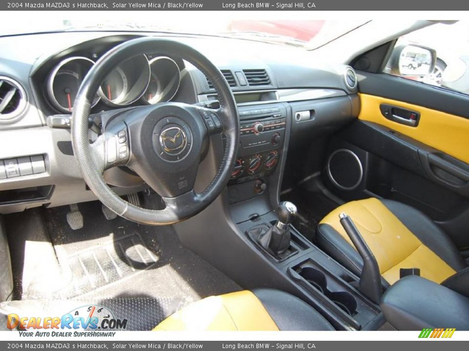 Black/Yellow Interior - 2004 Mazda MAZDA3 s Hatchback Photo #4