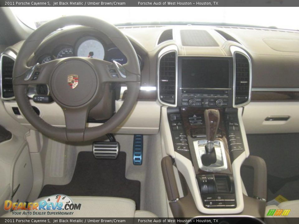 Dashboard of 2011 Porsche Cayenne S Photo #6