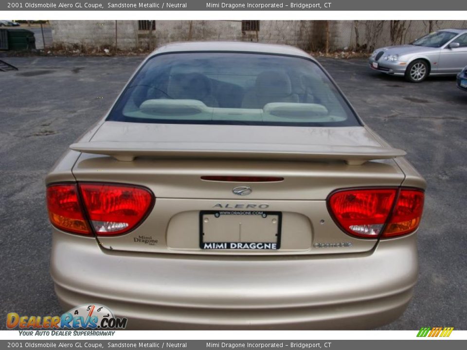 2001 Oldsmobile Alero GL Coupe Sandstone Metallic / Neutral Photo #5