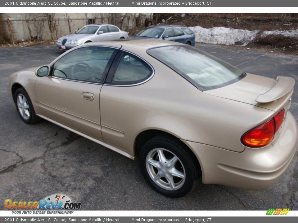 2001 Oldsmobile Alero GL Coupe Sandstone Metallic / Neutral Photo #6