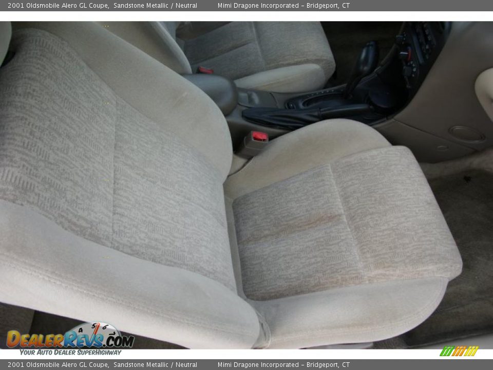 2001 Oldsmobile Alero GL Coupe Sandstone Metallic / Neutral Photo #12