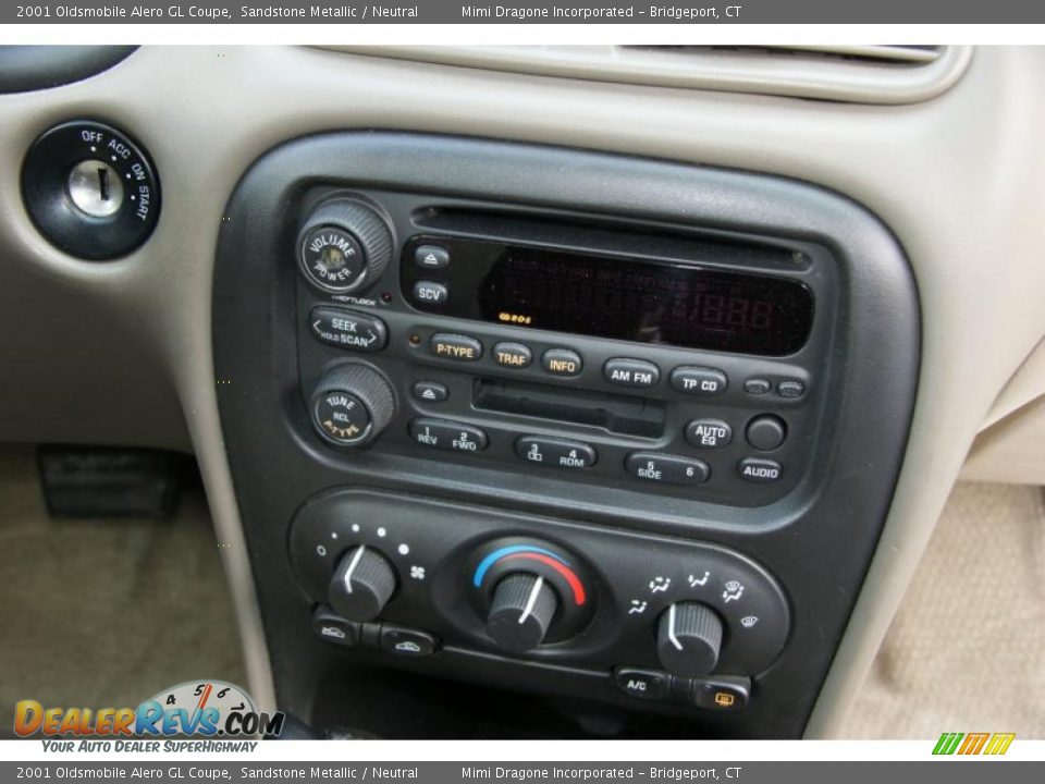 2001 Oldsmobile Alero GL Coupe Sandstone Metallic / Neutral Photo #17