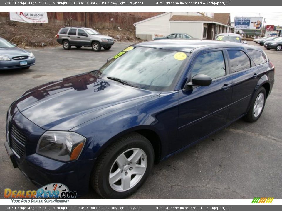 2005 Dodge Magnum SXT Midnight Blue Pearl / Dark Slate Gray/Light Graystone Photo #1