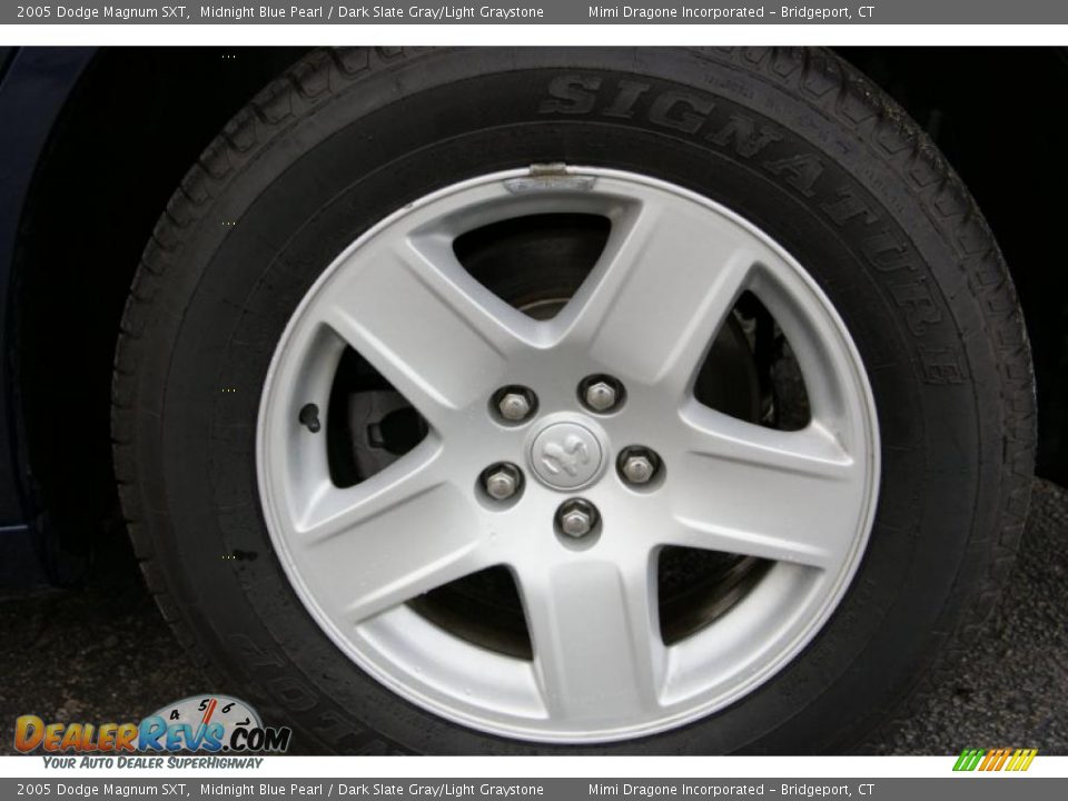 2005 Dodge Magnum SXT Wheel Photo #6