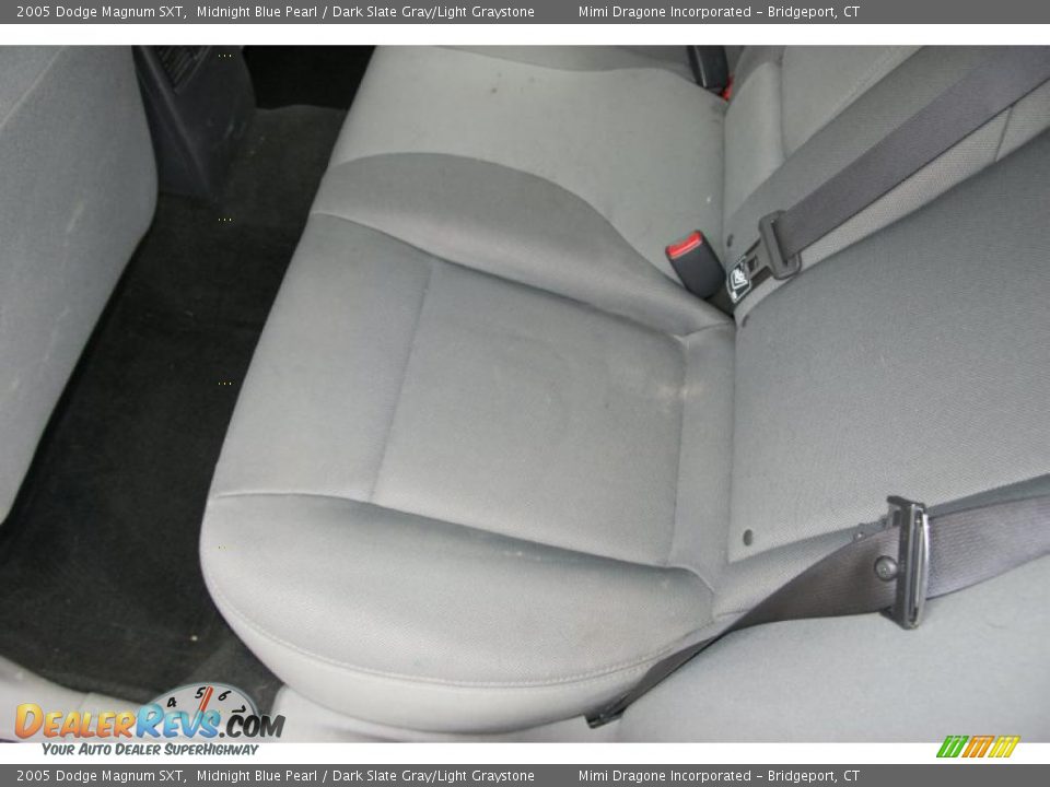 2005 Dodge Magnum SXT Midnight Blue Pearl / Dark Slate Gray/Light Graystone Photo #11