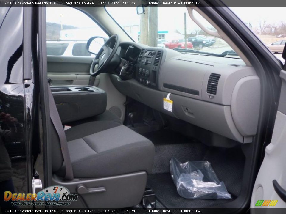 2011 Chevrolet Silverado 1500 LS Regular Cab 4x4 Black / Dark Titanium Photo #14