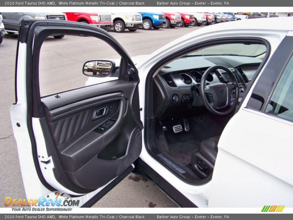 2010 Ford Taurus SHO AWD White Platinum Metallic Tri-Coat / Charcoal Black Photo #11