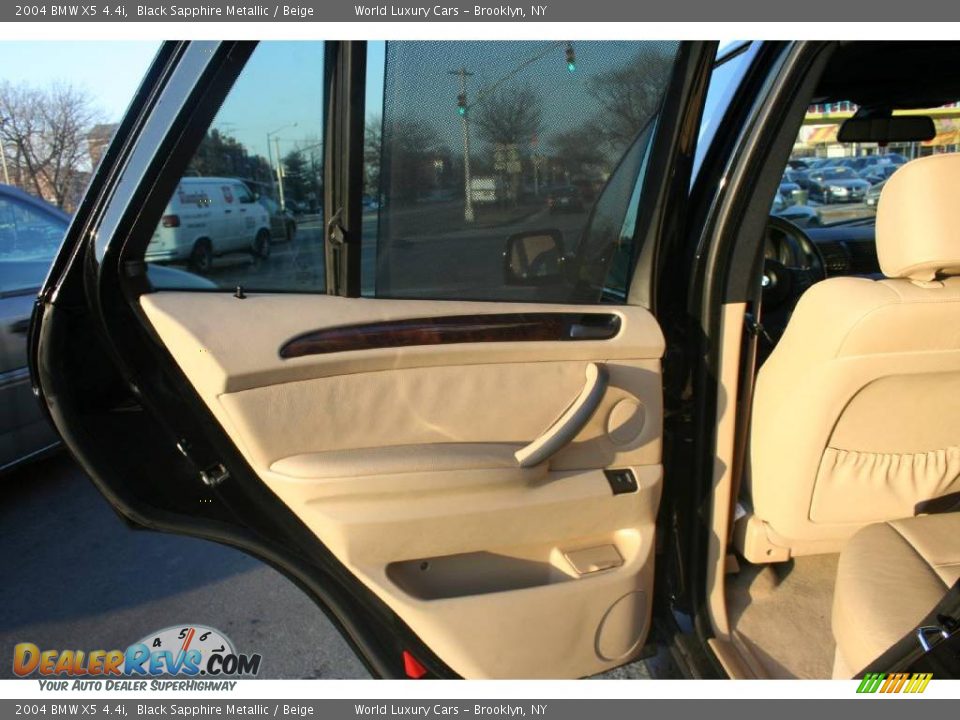 2004 BMW X5 4.4i Black Sapphire Metallic / Beige Photo #14