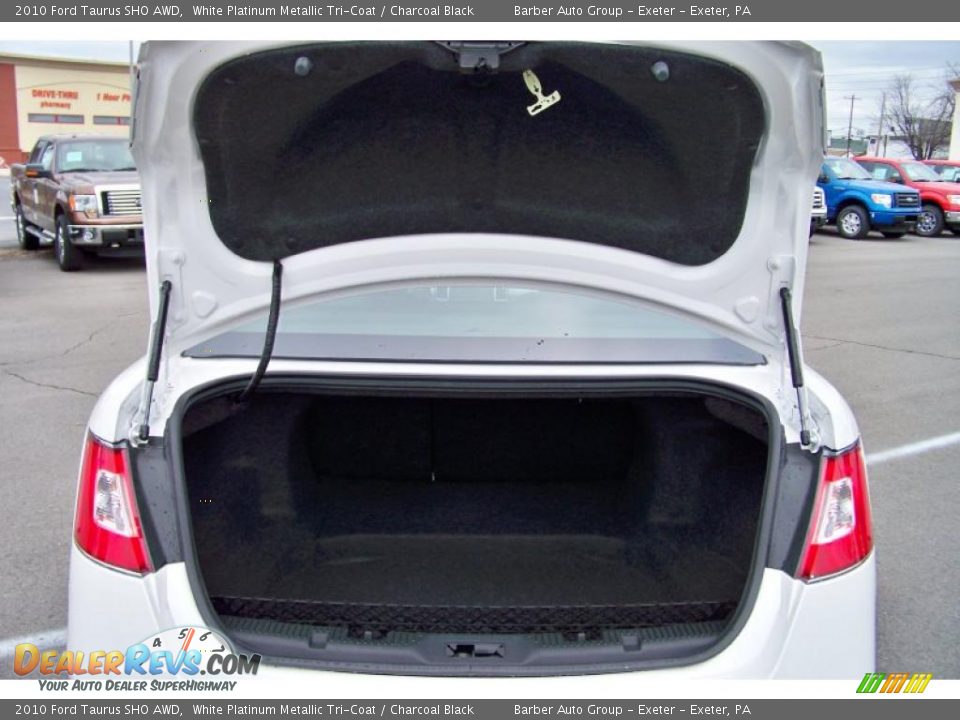 2010 Ford Taurus SHO AWD White Platinum Metallic Tri-Coat / Charcoal Black Photo #22