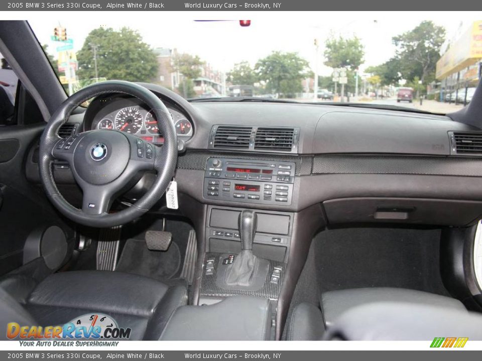 2005 BMW 3 Series 330i Coupe Alpine White / Black Photo #10