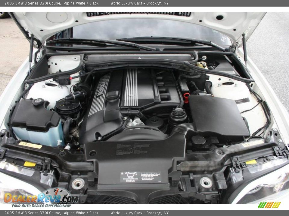 2005 BMW 3 Series 330i Coupe Alpine White / Black Photo #13