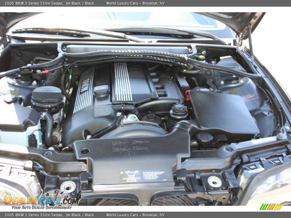 2005 BMW 3 Series 330xi Sedan Jet Black / Black Photo #9