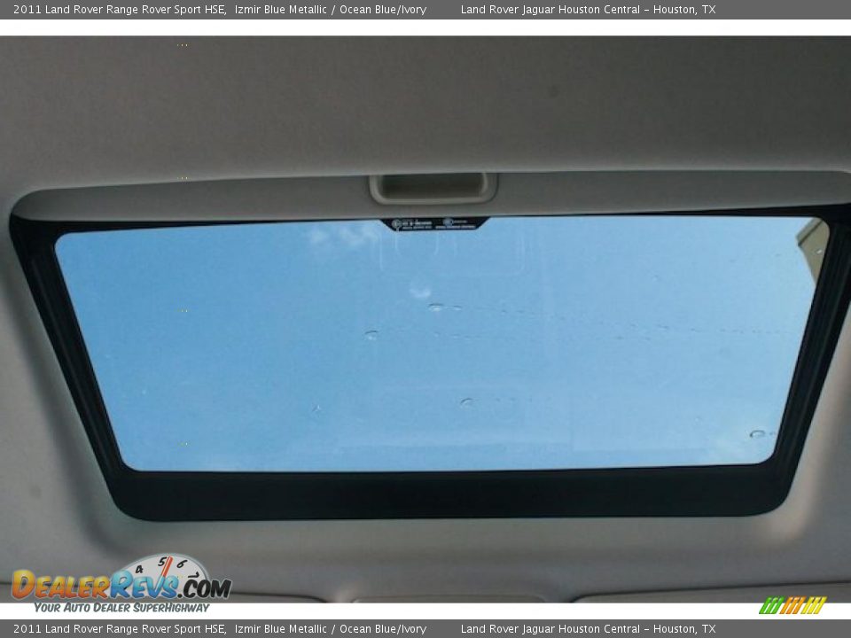 Sunroof of 2011 Land Rover Range Rover Sport HSE Photo #16