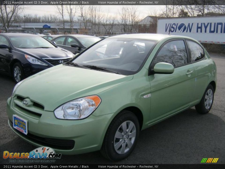 2011 Hyundai Accent GS 3 Door Apple Green Metallic / Black Photo #1