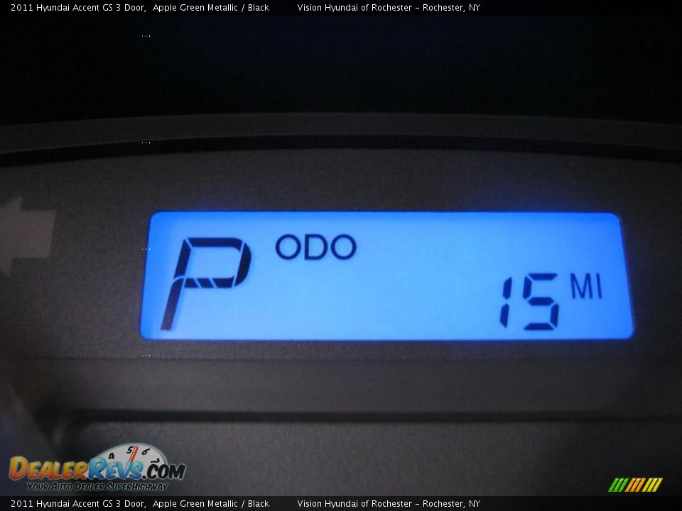 2011 Hyundai Accent GS 3 Door Apple Green Metallic / Black Photo #3