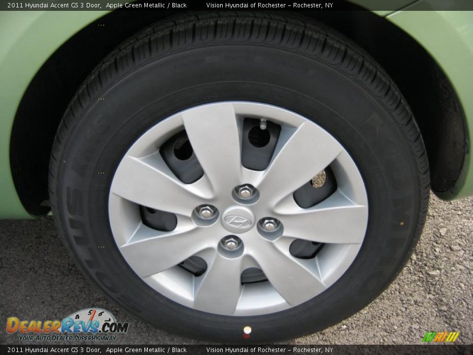 2011 Hyundai Accent GS 3 Door Wheel Photo #17