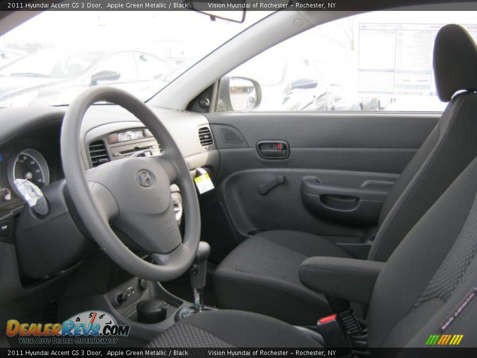 Black Interior - 2011 Hyundai Accent GS 3 Door Photo #21