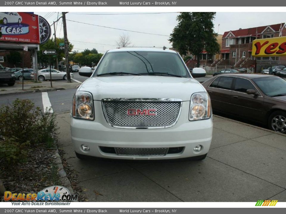2007 GMC Yukon Denali AWD Summit White / Ebony Black Photo #2