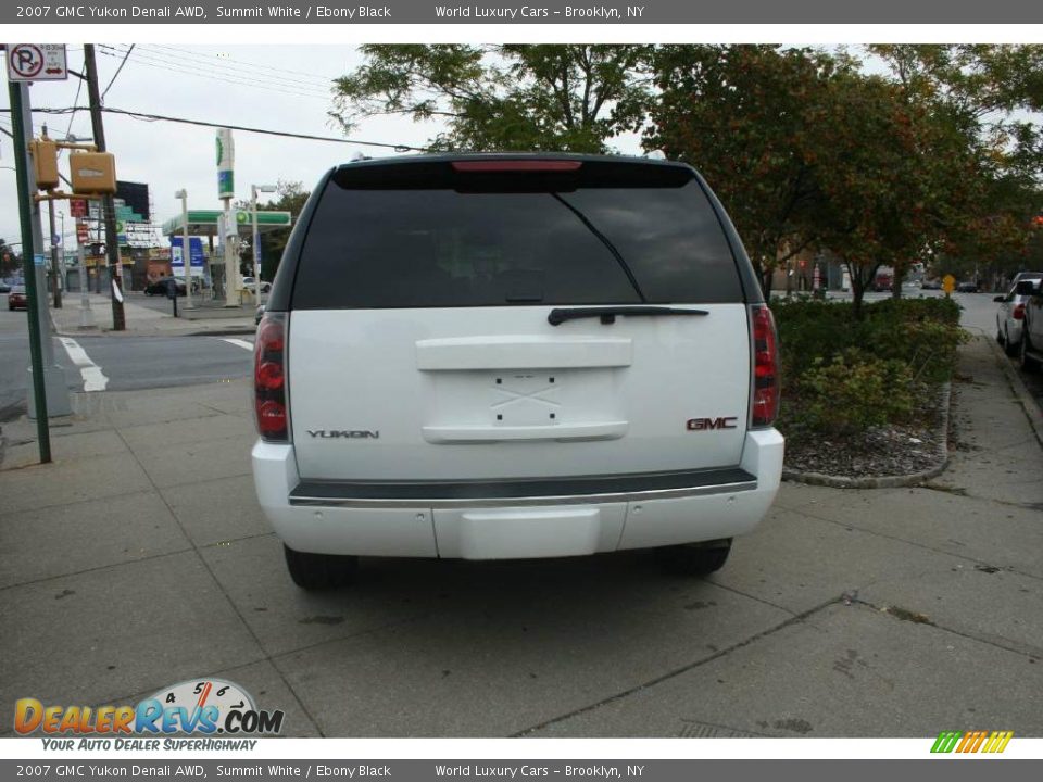 2007 GMC Yukon Denali AWD Summit White / Ebony Black Photo #5